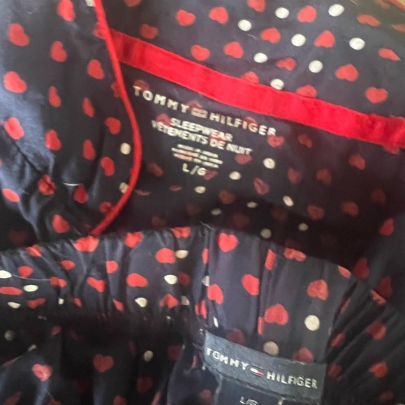 Tommy Hilfiger Valentine Day Pajama Set Large elastic waist short sleeve SOFT. - Picture 6 of 9